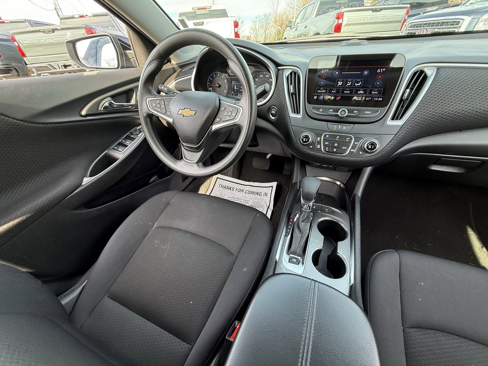 Used 2025 Chevrolet Malibu LT image 3