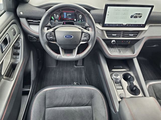 Used 2025 Ford Explorer ST AWD/4WD image 21