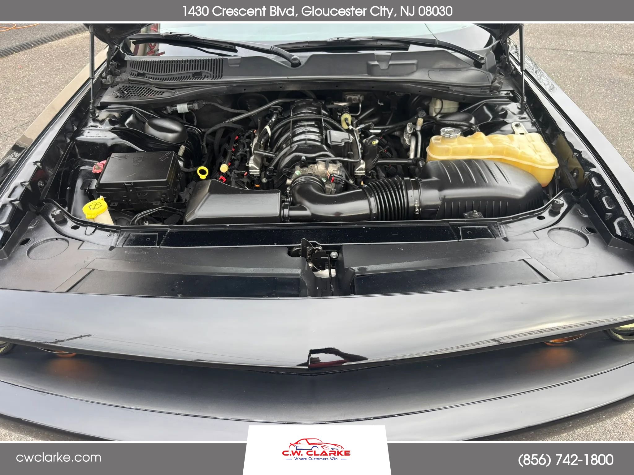 Used 2015 Dodge Challenger R/T Plus image 24