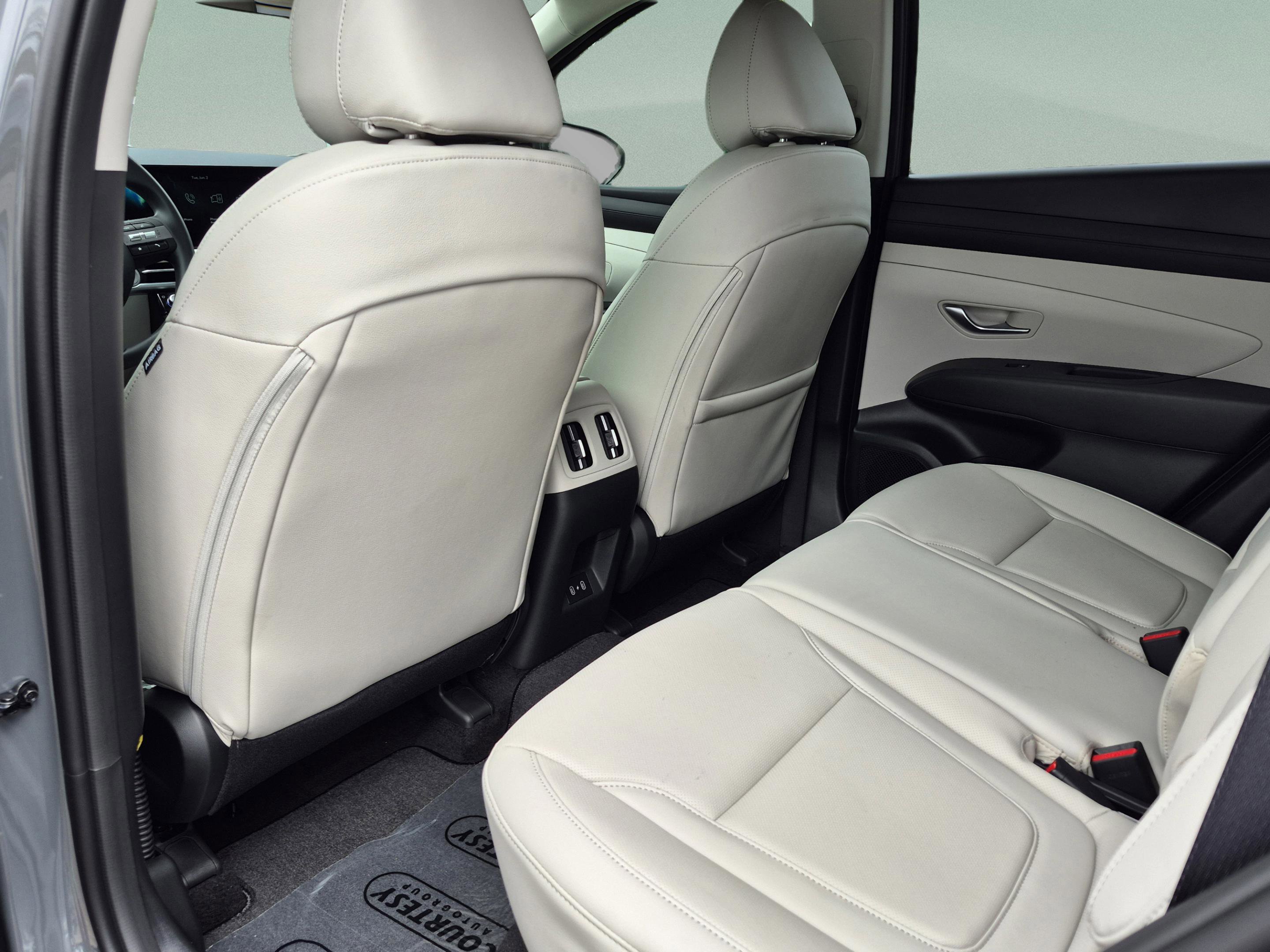 New 2026 Hyundai Tucson SEL Plus FWD image 16