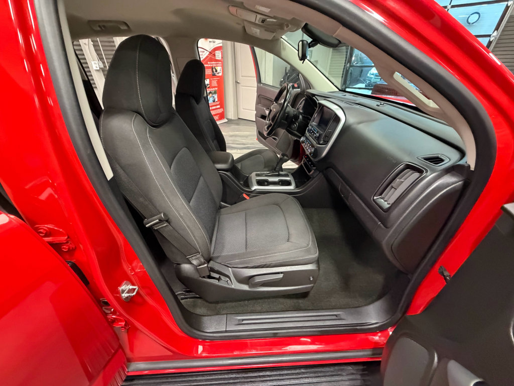 Used 2016 Chevrolet Colorado LT w/ LT Convenience Package RWD image 40