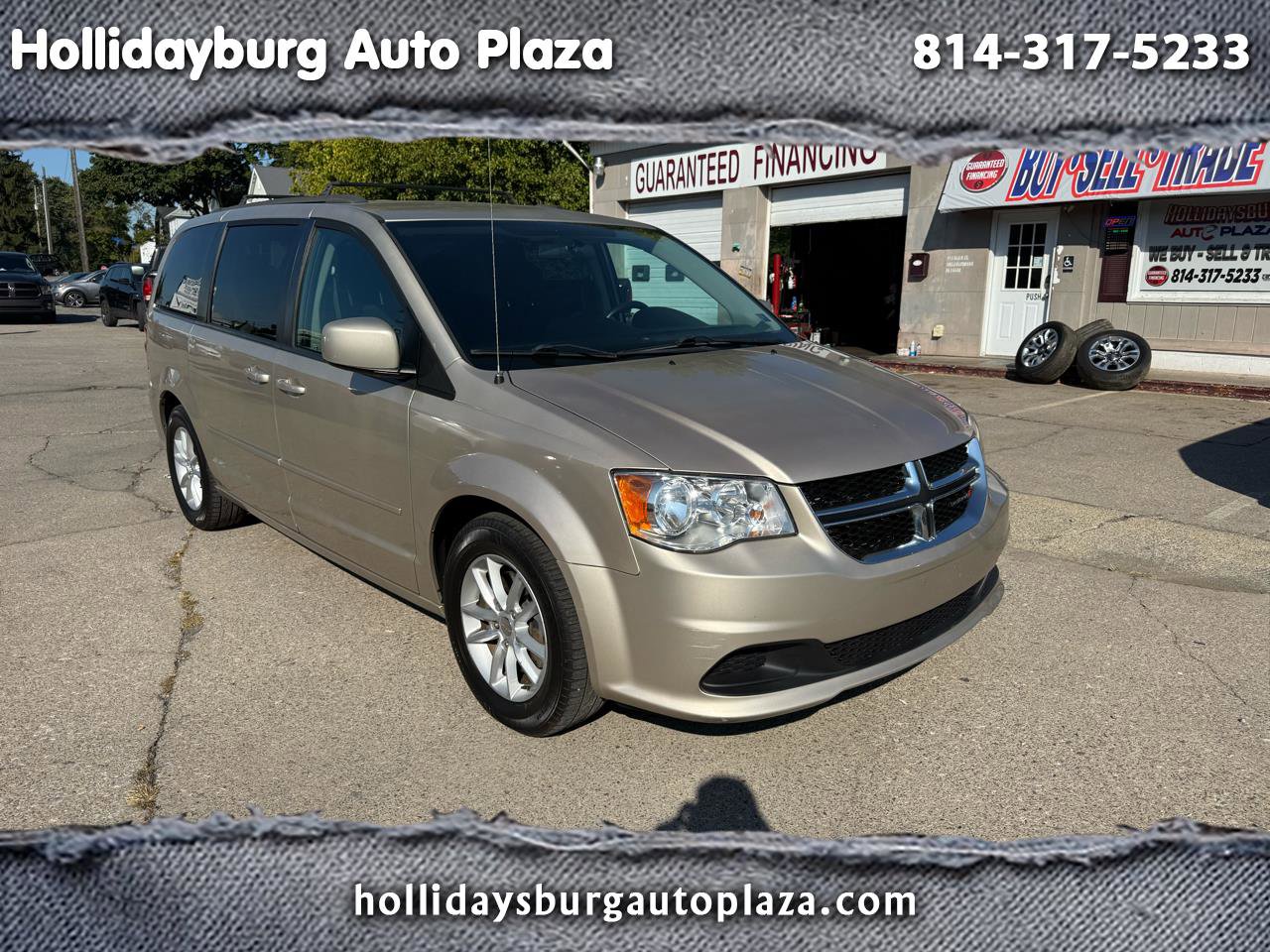 Used 2016 Dodge Grand Caravan SXT image 1