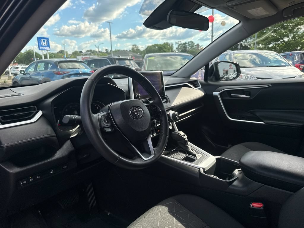 Used 2023 Toyota RAV4 XLE w/ Convenience Package AWD/4WD image 15