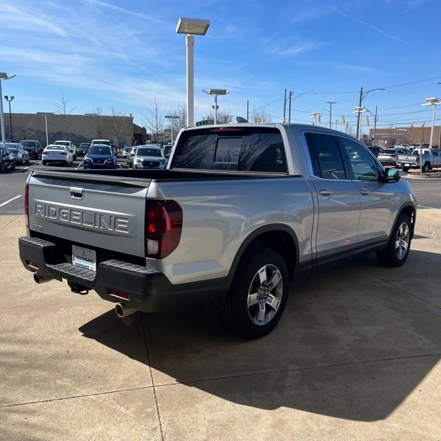 Certified 2025 Honda Ridgeline RTL image 4