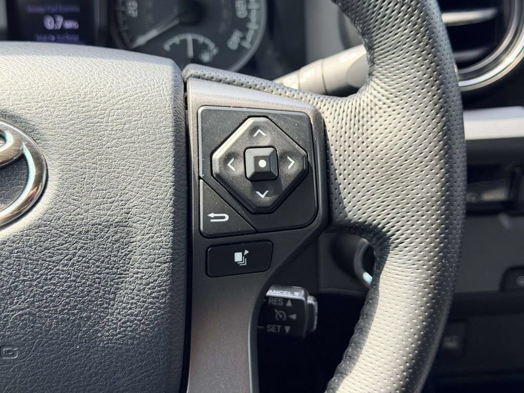 Certified 2016 Toyota Tacoma TRD Sport w/ Towing Package RWD image 8