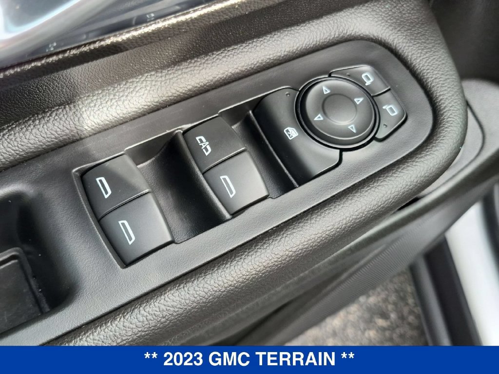 Used 2023 GMC Terrain SLE w/ Driver Convenience Package AWD/4WD image 12