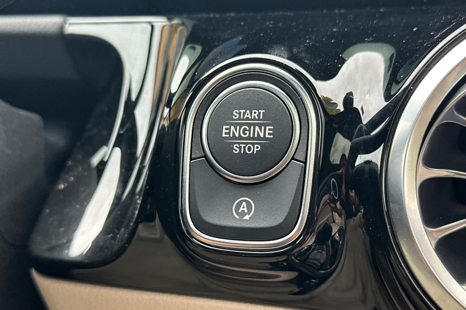 Certified 2026 Mercedes-Benz GLA 250 4MATIC image 21