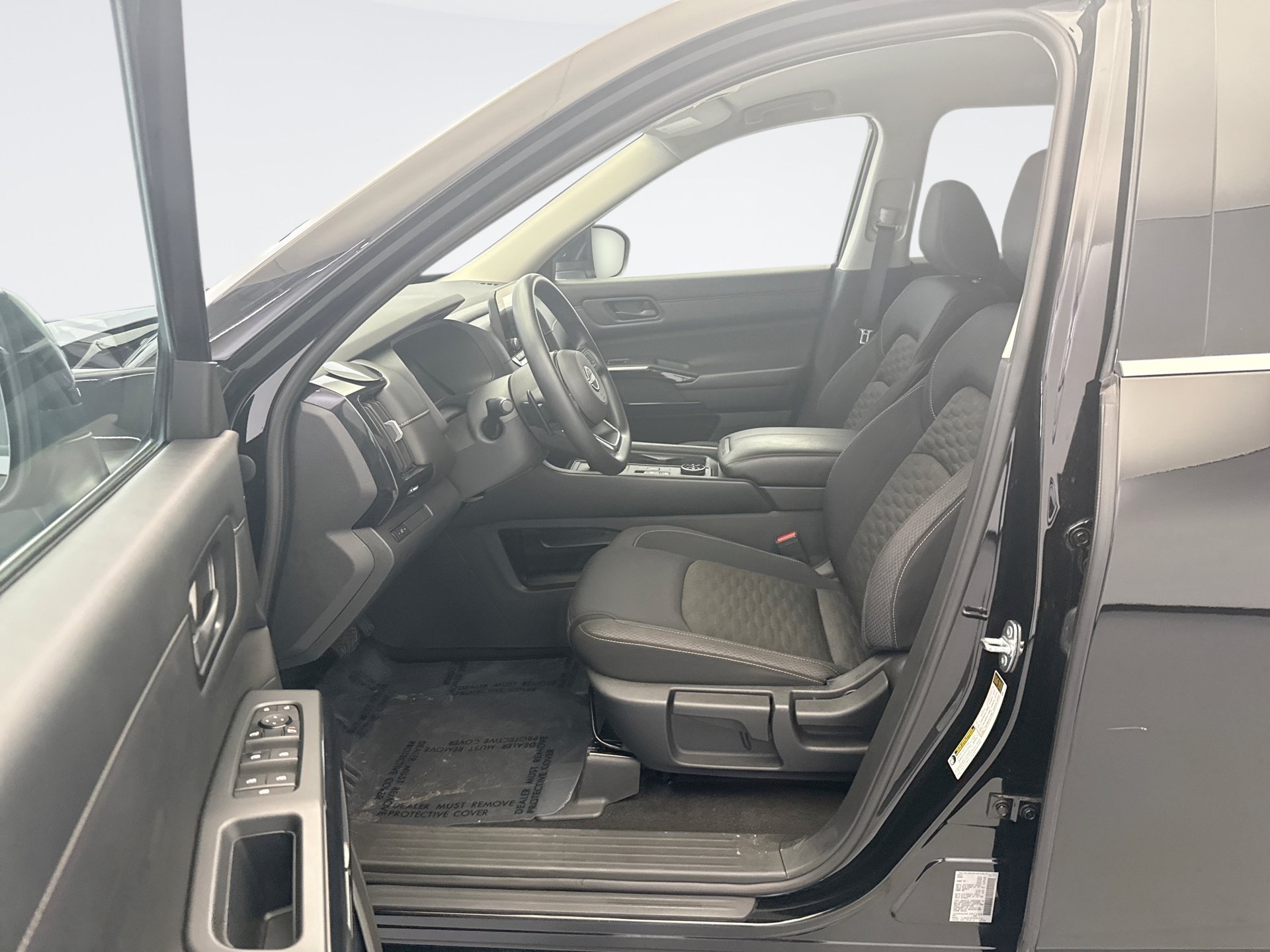 Used 2023 Nissan Pathfinder S AWD/4WD image 10