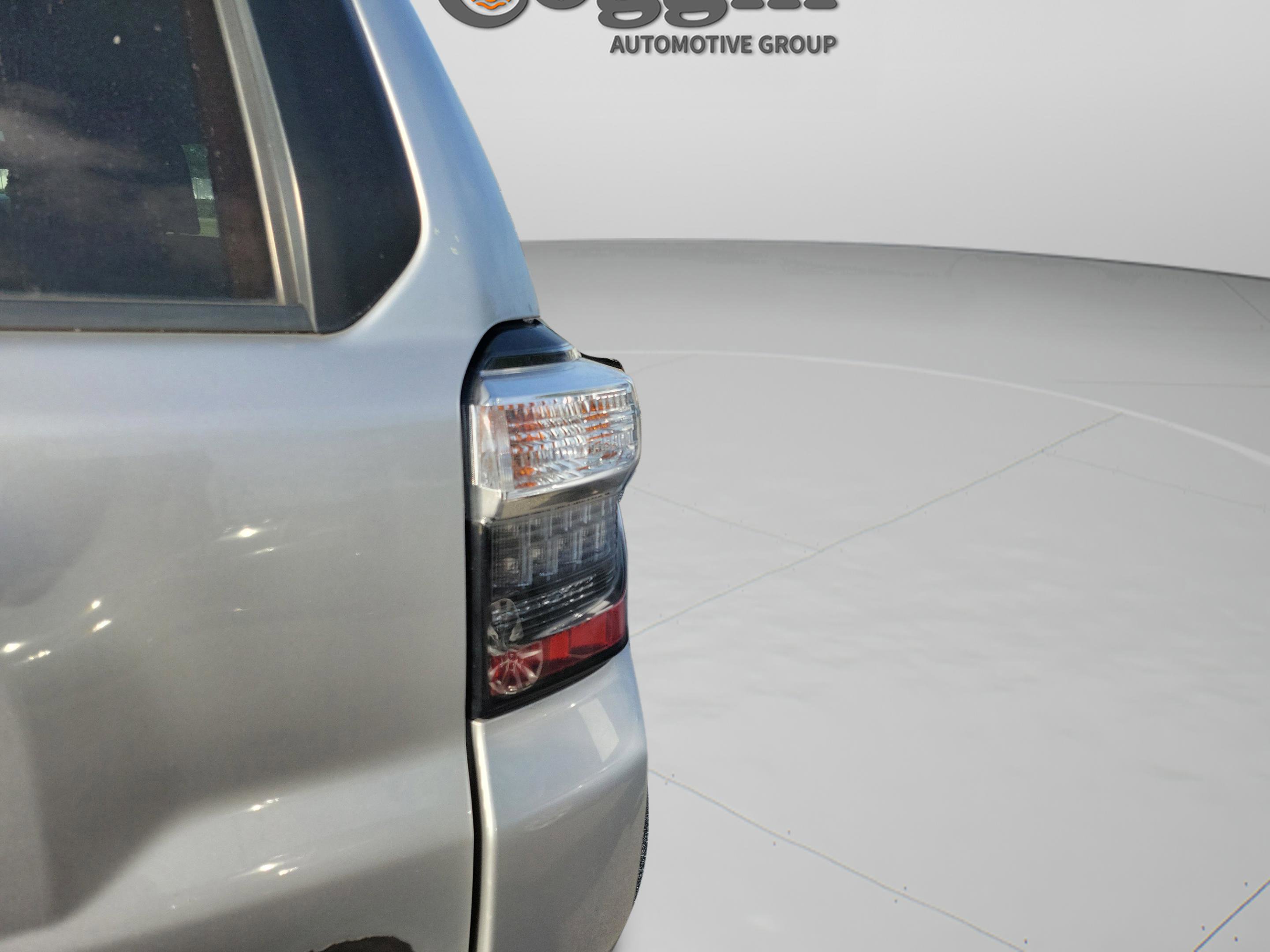 Used 2020 Toyota 4Runner Venture AWD/4WD image 21