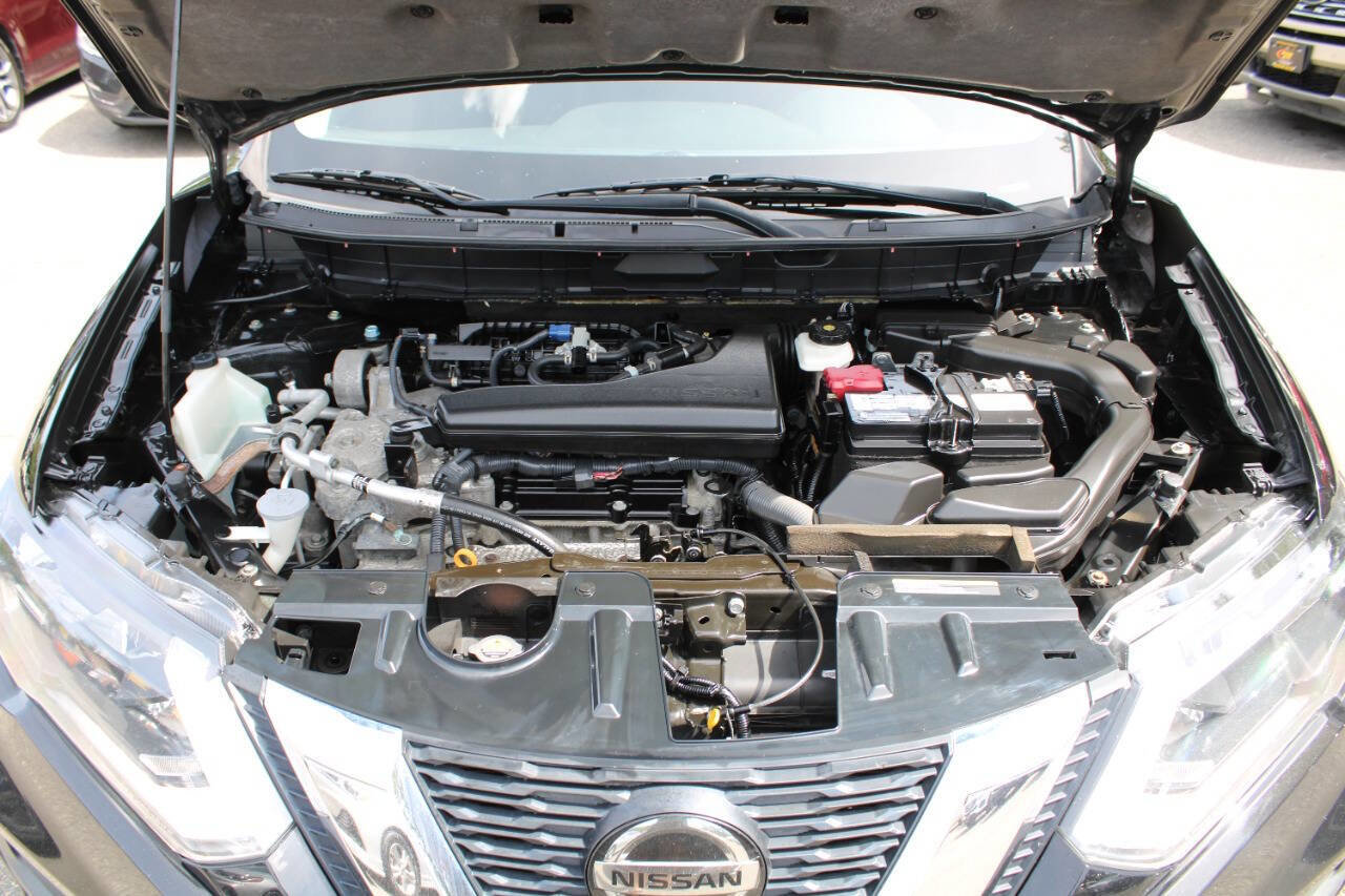 Used 2019 Nissan Rogue SV image 14