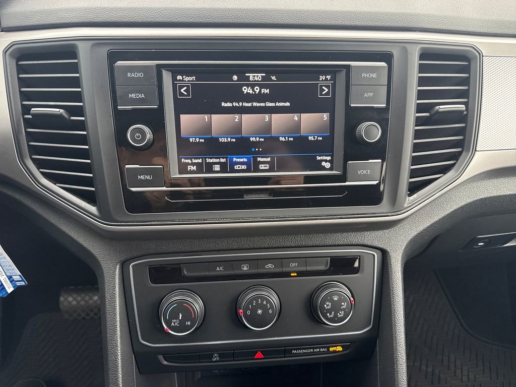 Used 2020 Volkswagen Atlas Cross Sport S image 19