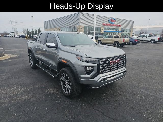 Used 2023 GMC Canyon Denali image 4