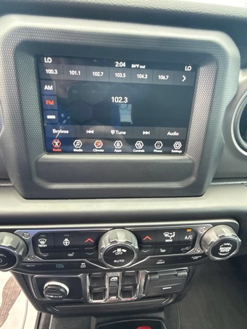 Used 2023 Jeep Wrangler Unlimited w/ Cold Weather Group AWD/4WD image 17