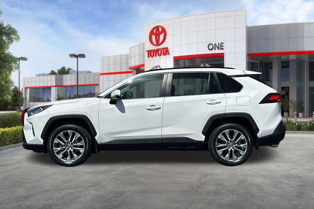 Certified 2019 Toyota RAV4 XLE Premium w/ Carpet Mat Package FWD image 9