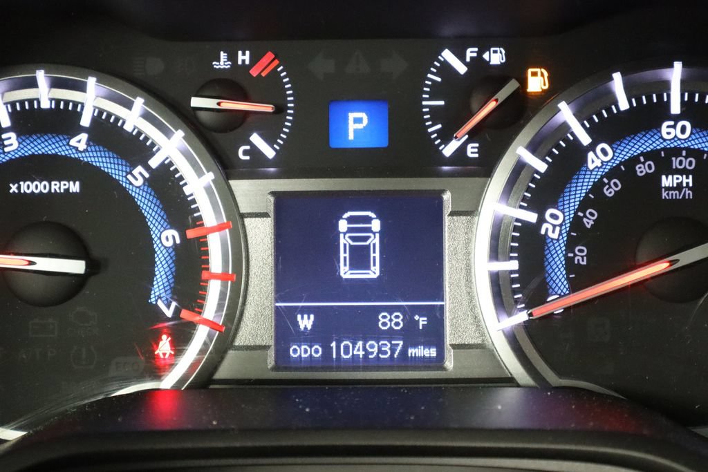 Used 2018 Toyota 4Runner SR5 Premium AWD/4WD image 38