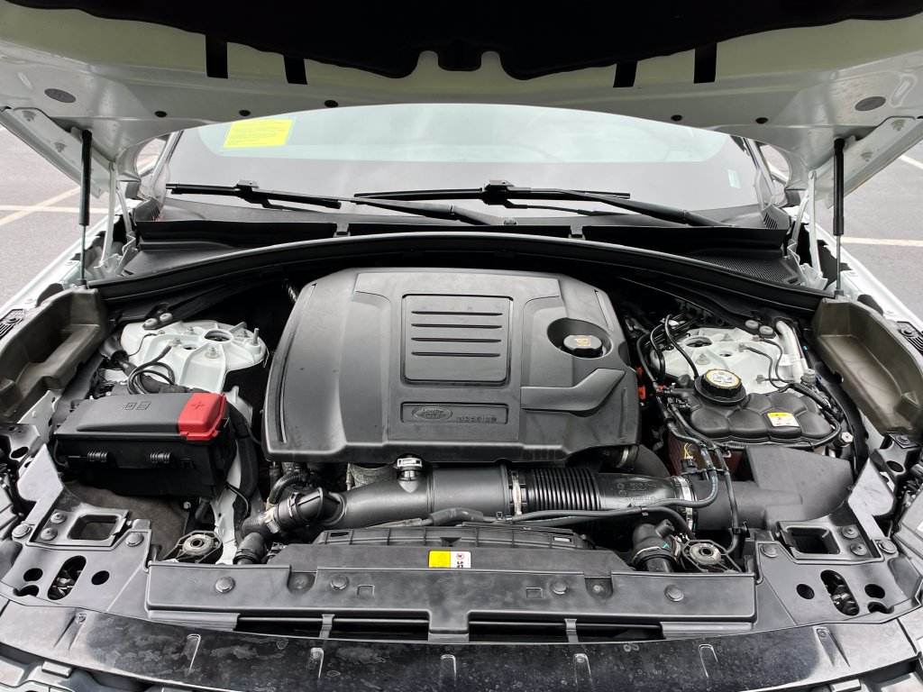 Used 2022 Land Rover Range Rover Velar S AWD/4WD image 23