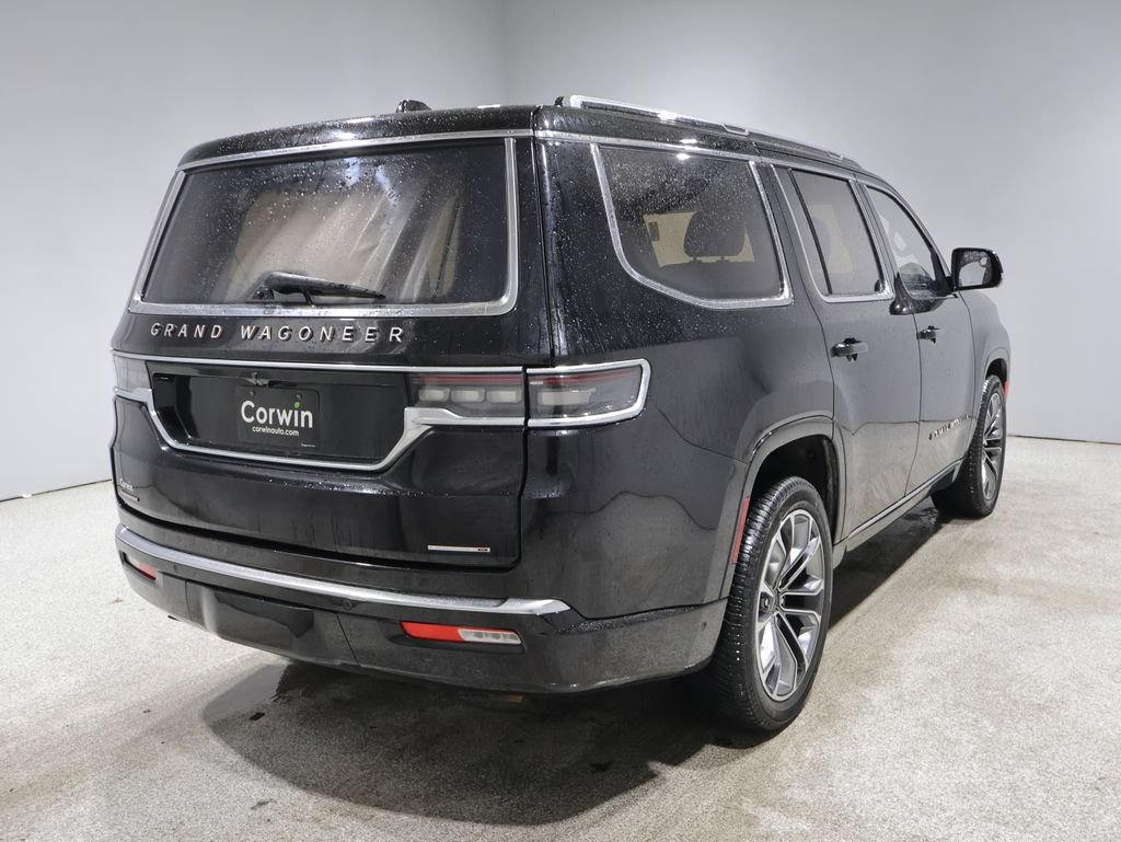 Used 2022 Jeep Grand Wagoneer Series III AWD/4WD image 2