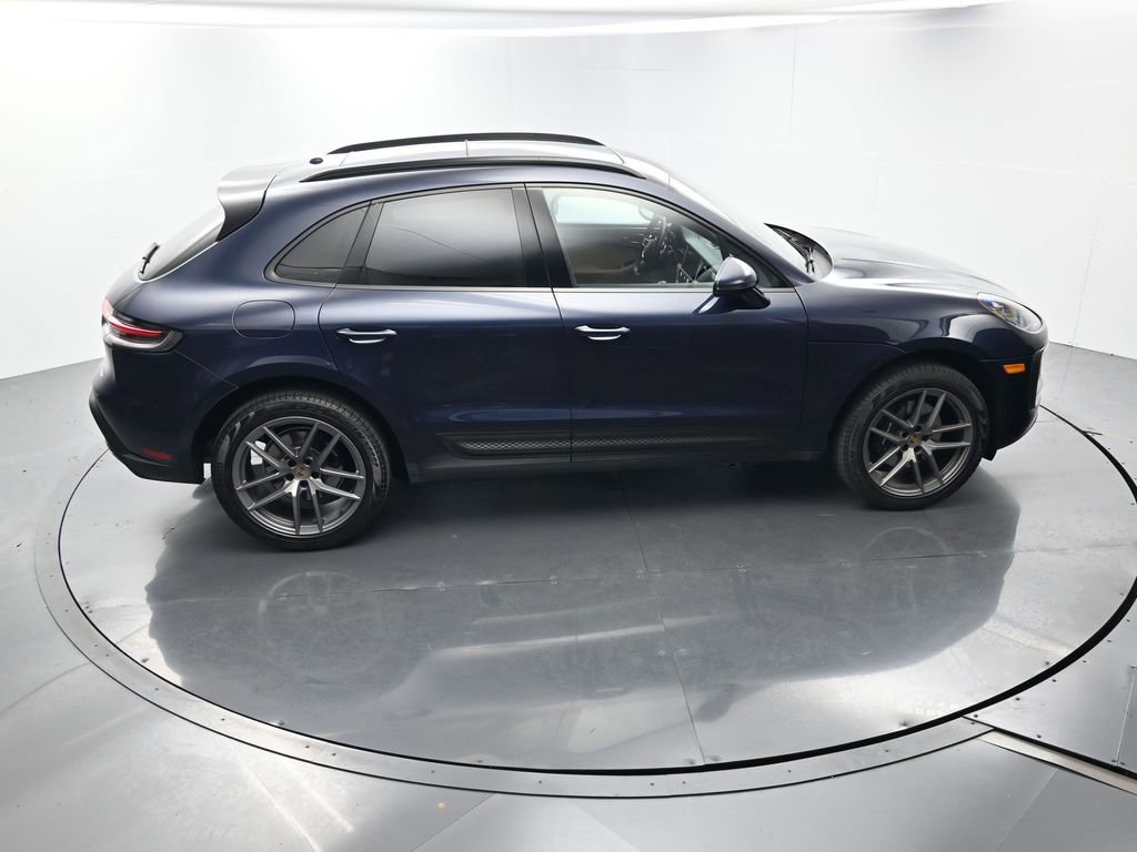 Certified 2023 Porsche Macan Turbo AWD/4WD image 38