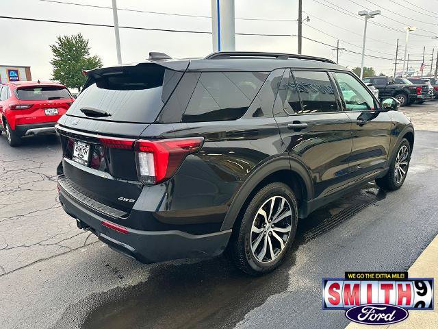 Certified 2025 Ford Explorer ST-Line AWD/4WD image 4