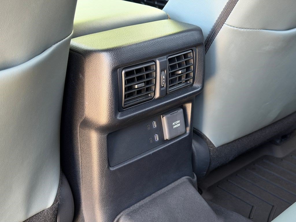 Used 2025 Toyota 4Runner Trailhunter AWD/4WD image 37
