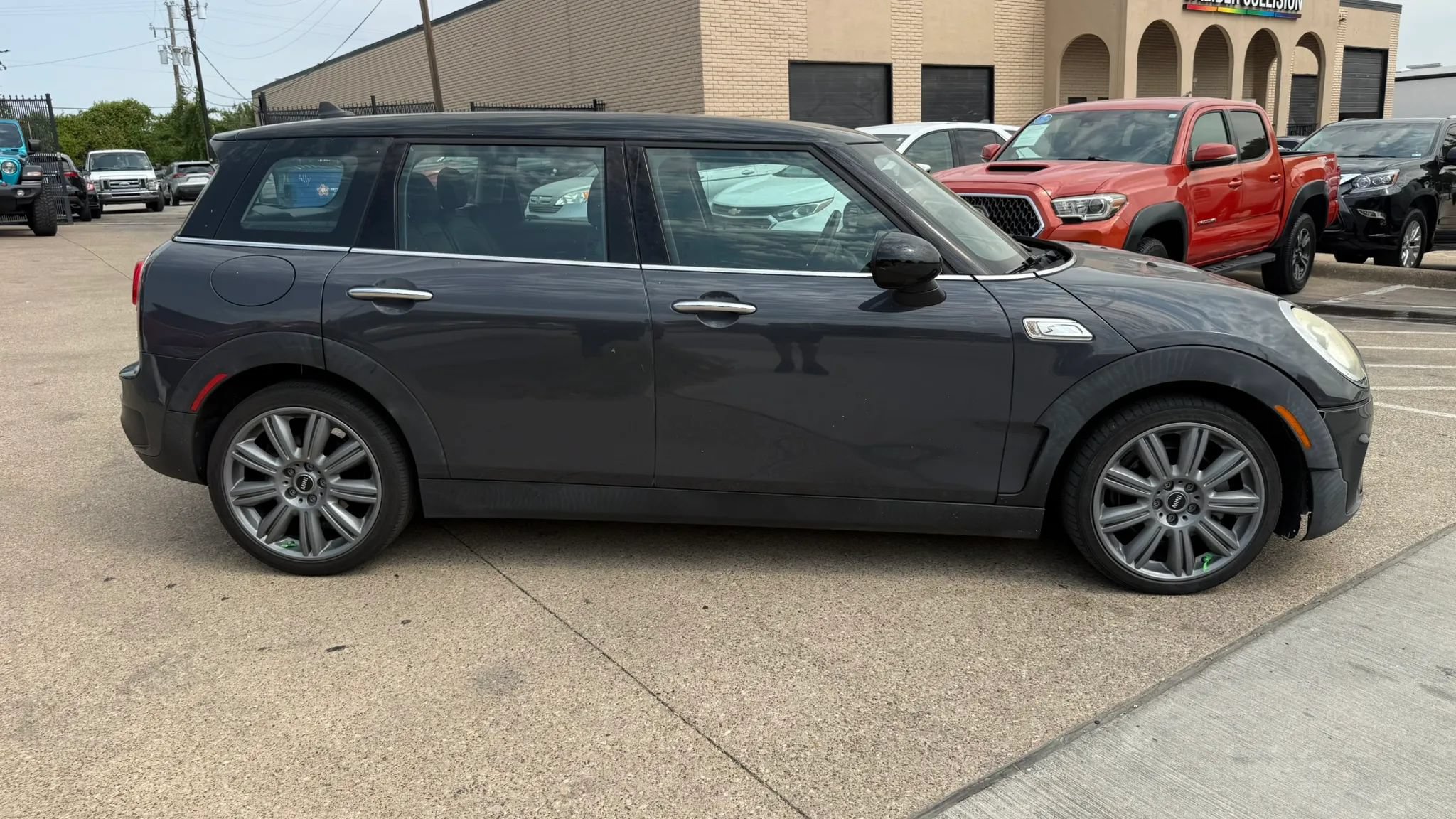 Used 2017 MINI Cooper Clubman S FWD image 6