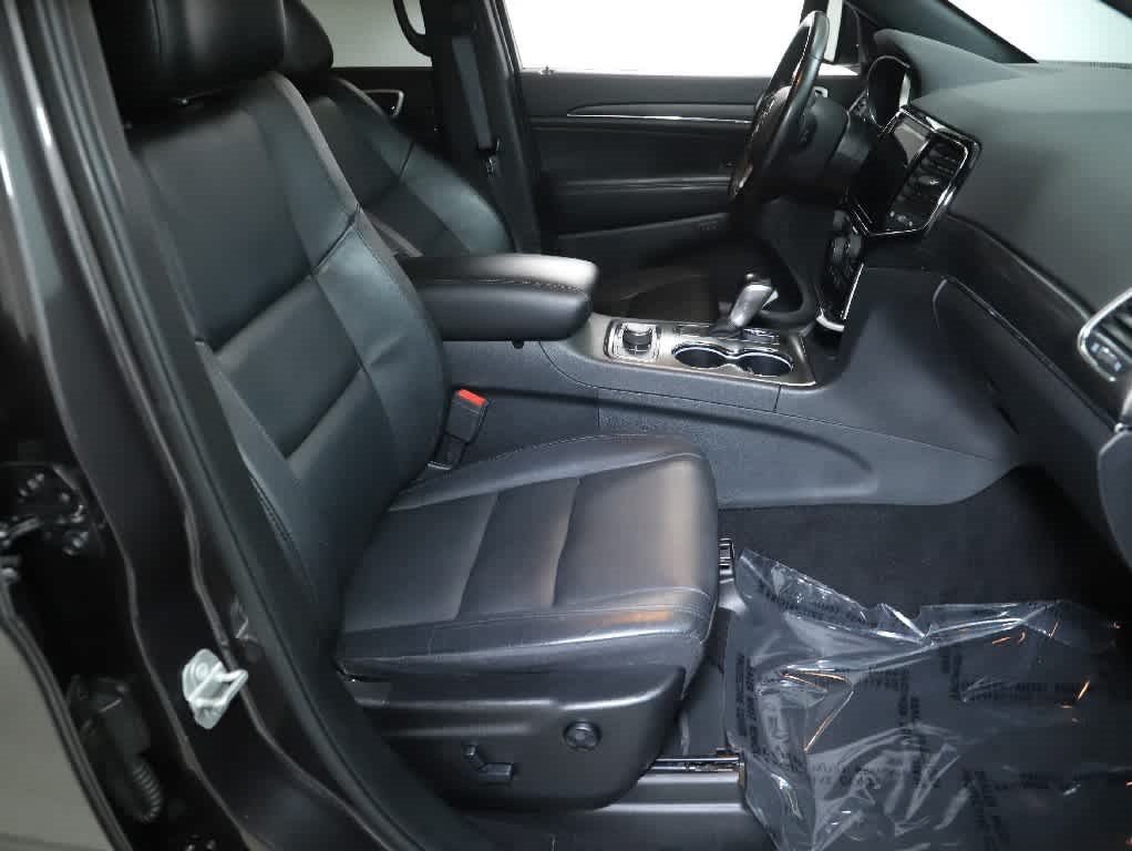 Used 2020 Jeep Grand Cherokee Limited AWD/4WD image 34
