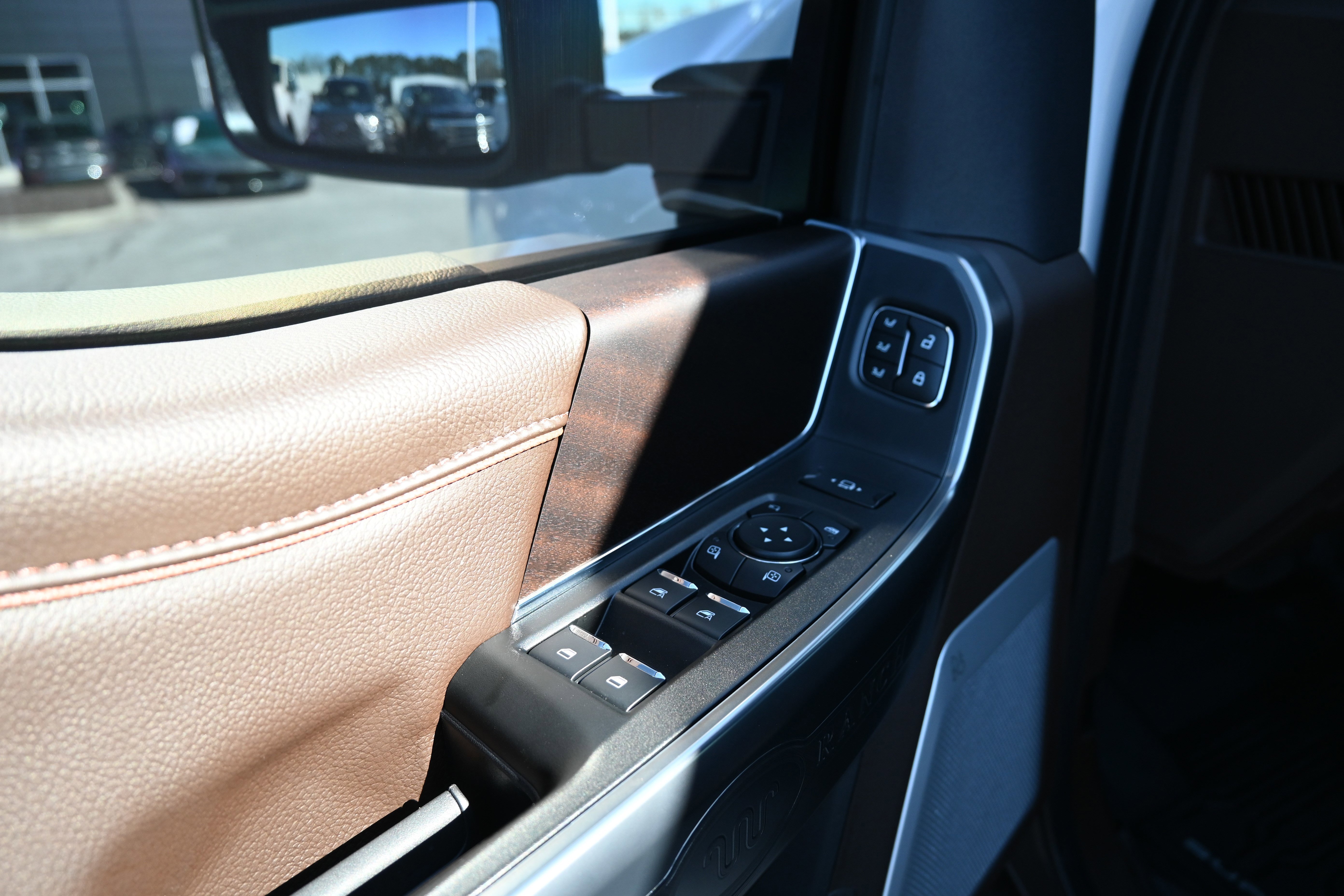 Used 2026 Ford F450 King Ranch w/ FX4 Off-Road Package image 19