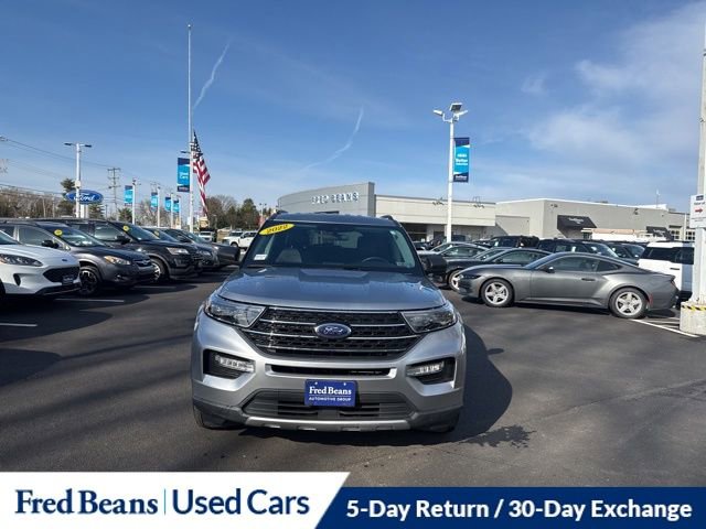 Certified 2022 Ford Explorer XLT w/ Equipment Group 202A AWD/4WD image 2