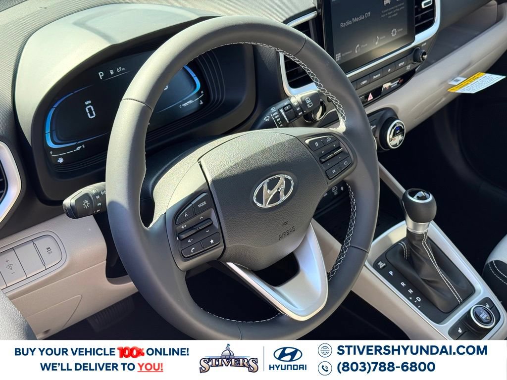 New 2026 Hyundai Venue SEL FWD image 18