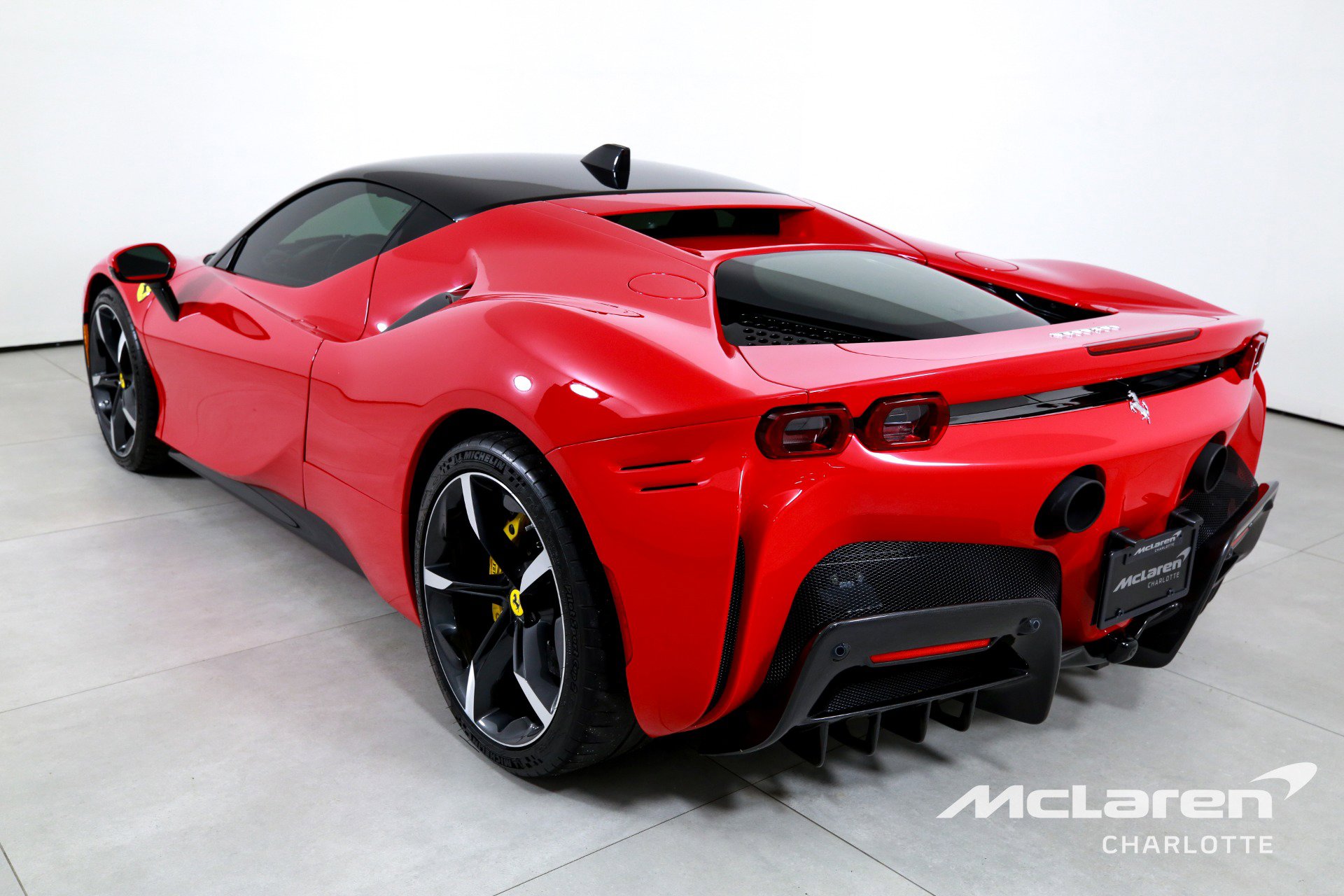 Used 2023 Ferrari SF90 Stradale AWD/4WD image 6