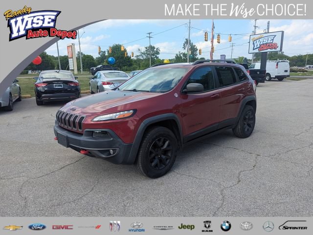 Used 2015 Jeep Cherokee Trailhawk w/ Comfort/Convenience Group AWD/4WD image 7