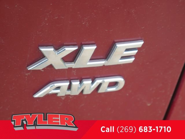 Used 2021 Toyota RAV4 XLE w/ Convenience Package AWD/4WD image 14