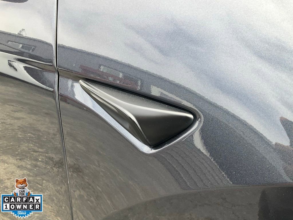 Used 2024 Tesla Model Y Long Range RWD image 82