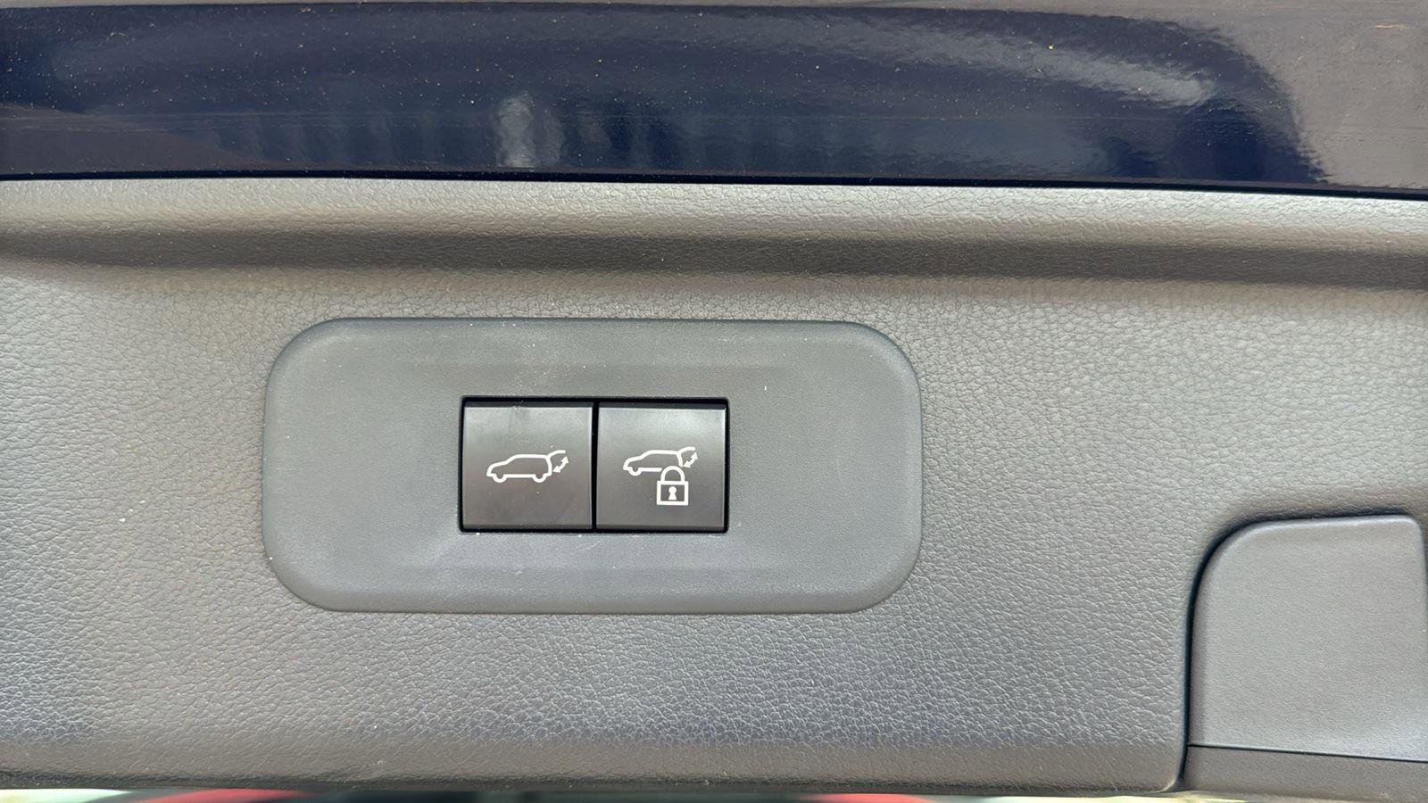 Used 2025 Toyota Grand Highlander FWD image 32