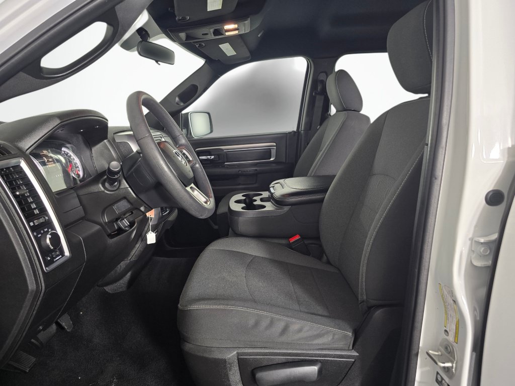 Used 2024 RAM 1500 Warlock AWD/4WD image 15