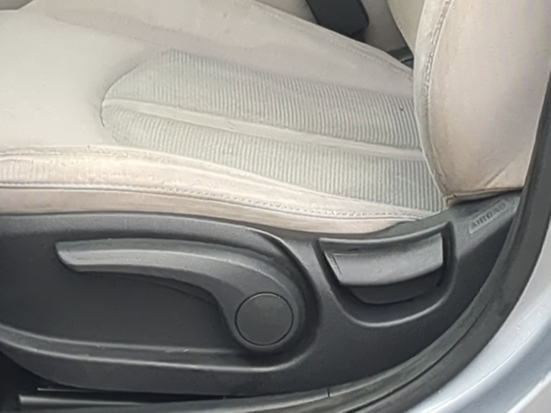 Used 2016 Hyundai Sonata SE w/ Cargo Package image 12