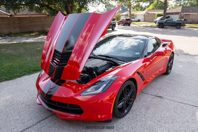 Used 2019 Chevrolet Corvette Stingray Coupe w/ Carbon Flash Badge Package image 17