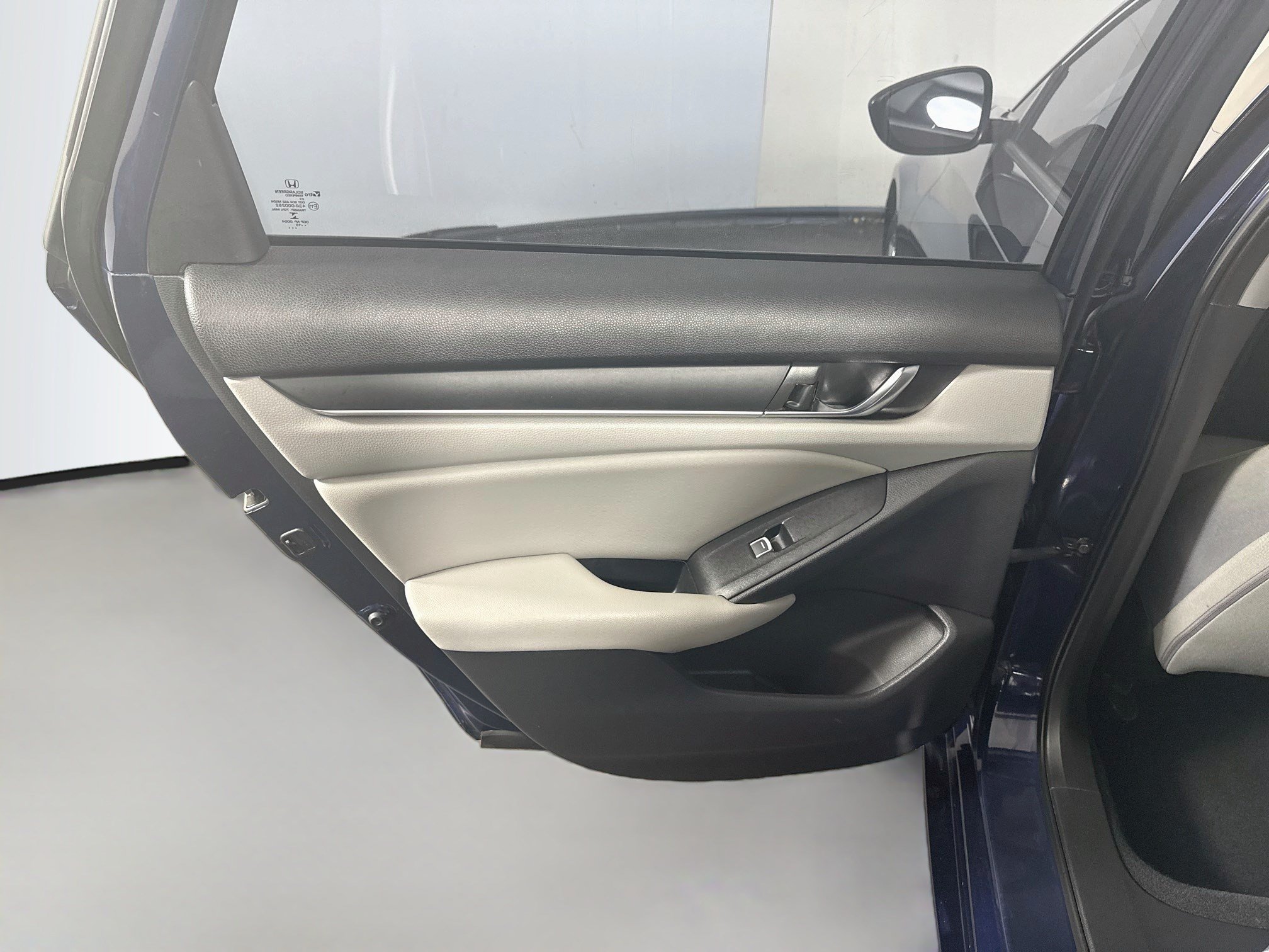Used 2019 Honda Accord LX image 26