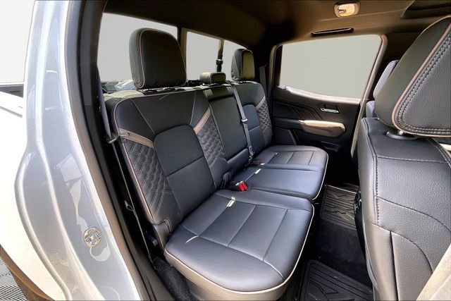 Used 2023 GMC Canyon Denali AWD/4WD image 17