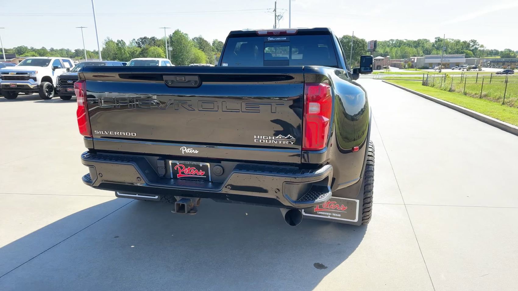 Used 2023 Chevrolet Silverado 3500 High Country w/ Snow Plow Prep/Camper Package image 8