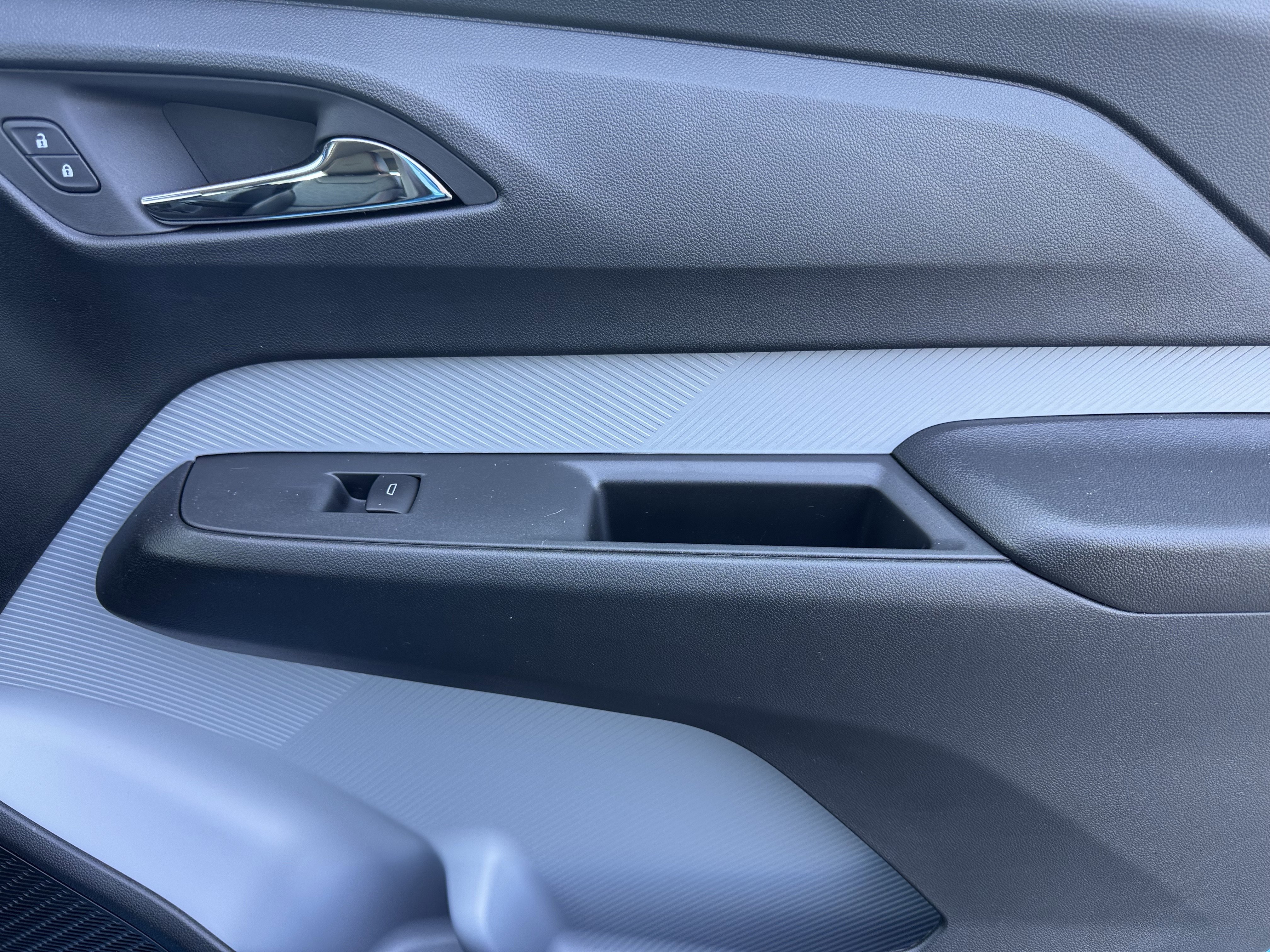 New 2027 Chevrolet Bolt RS w/ Technology Package image 23