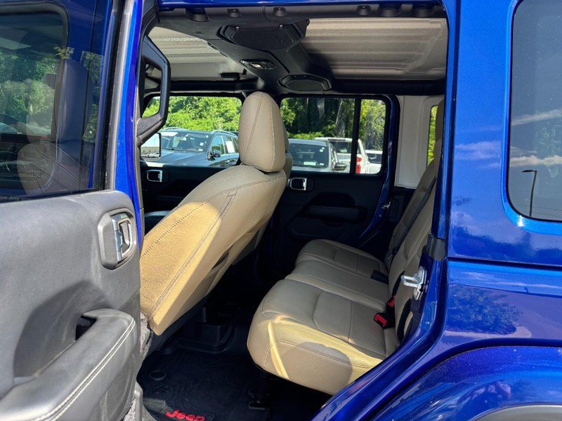 Used 2018 Jeep Wrangler Unlimited Sahara AWD/4WD image 11