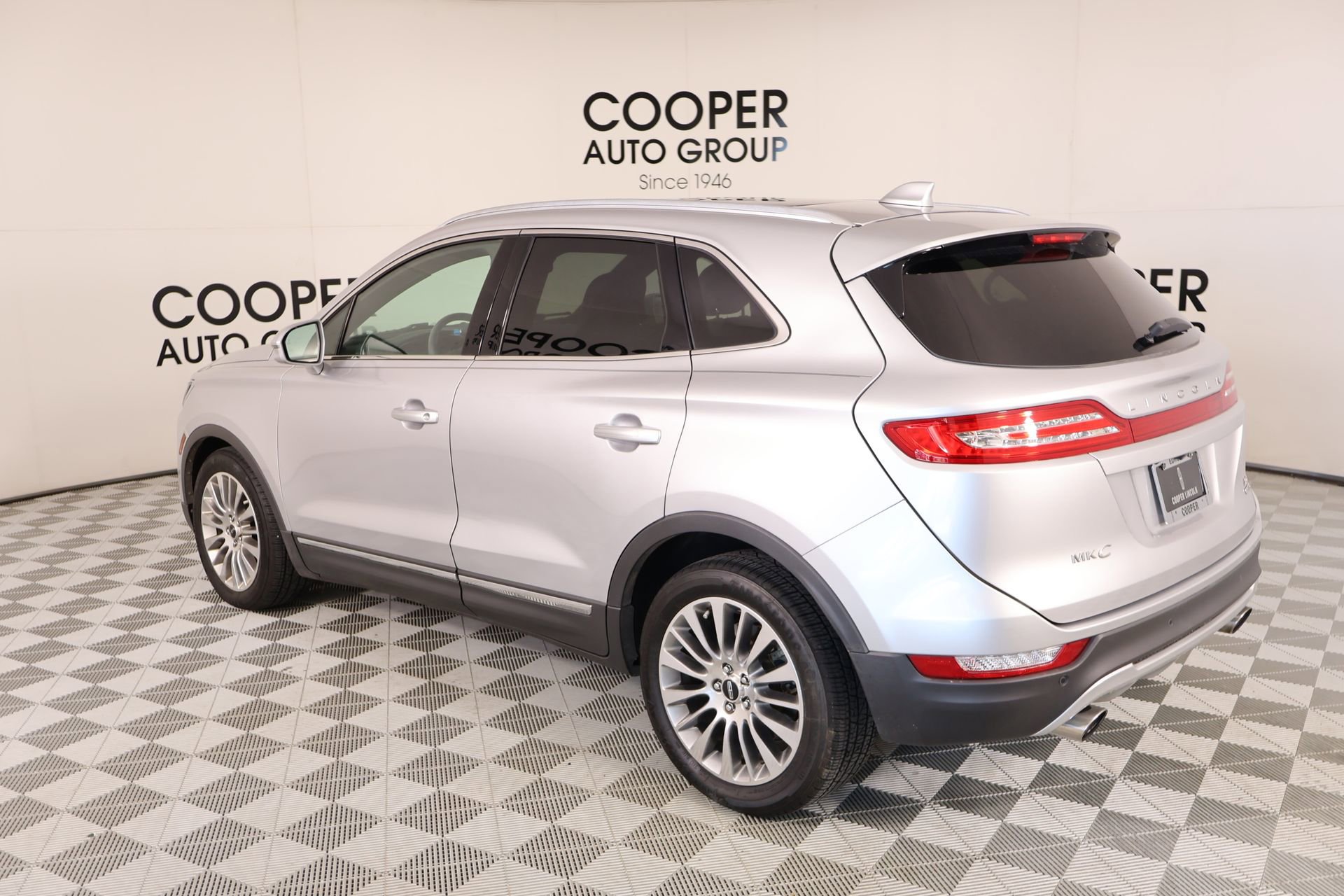 Used 2015 Lincoln MKC FWD w/ Equipment Group 102A Reserve image 24