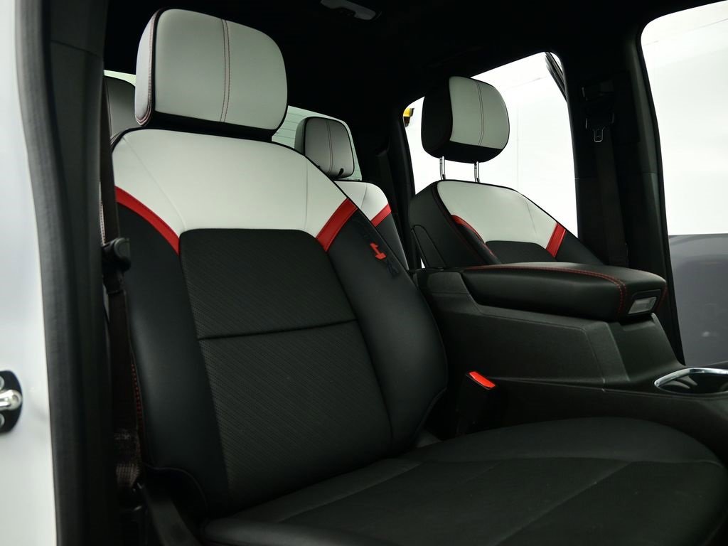 Used 2024 GMC Canyon AT4X image 34