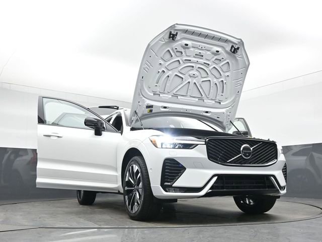 New 2026 Volvo XC60 B5 Plus w/ Protection Package Premier image 55