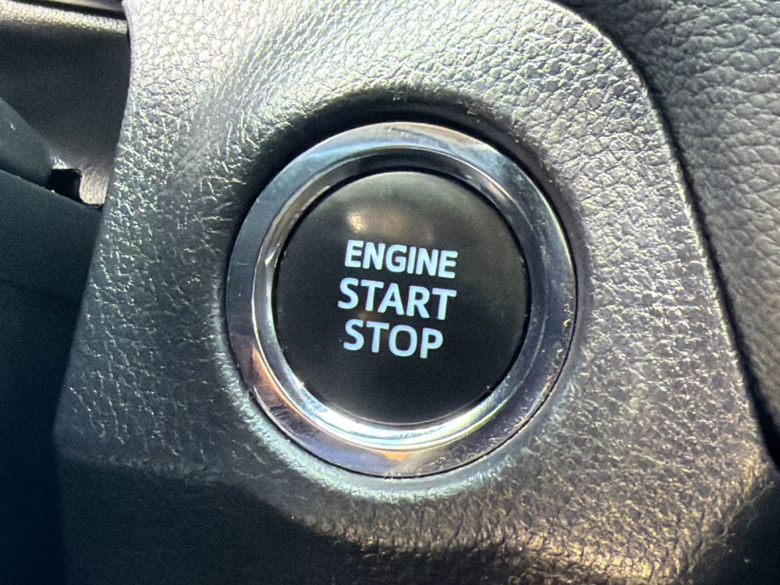 Used 2022 Toyota RAV4 XLE w/ Convenience Package image 26