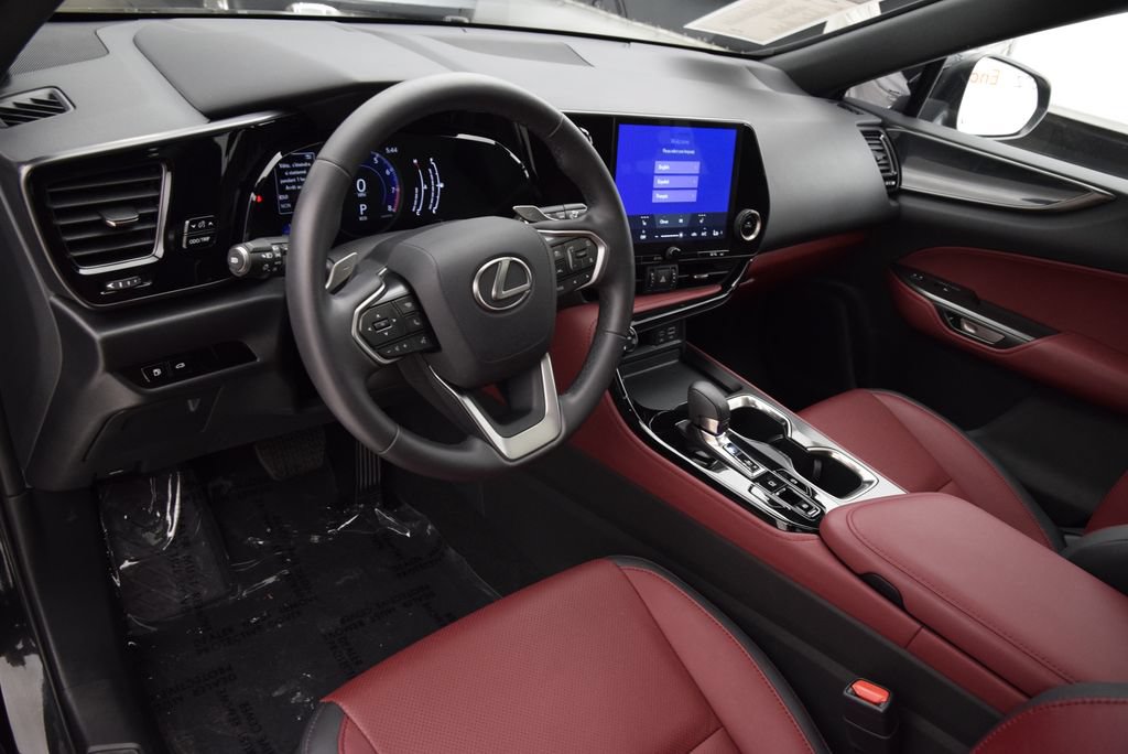 Used 2025 Lexus NX 250 FWD image 22