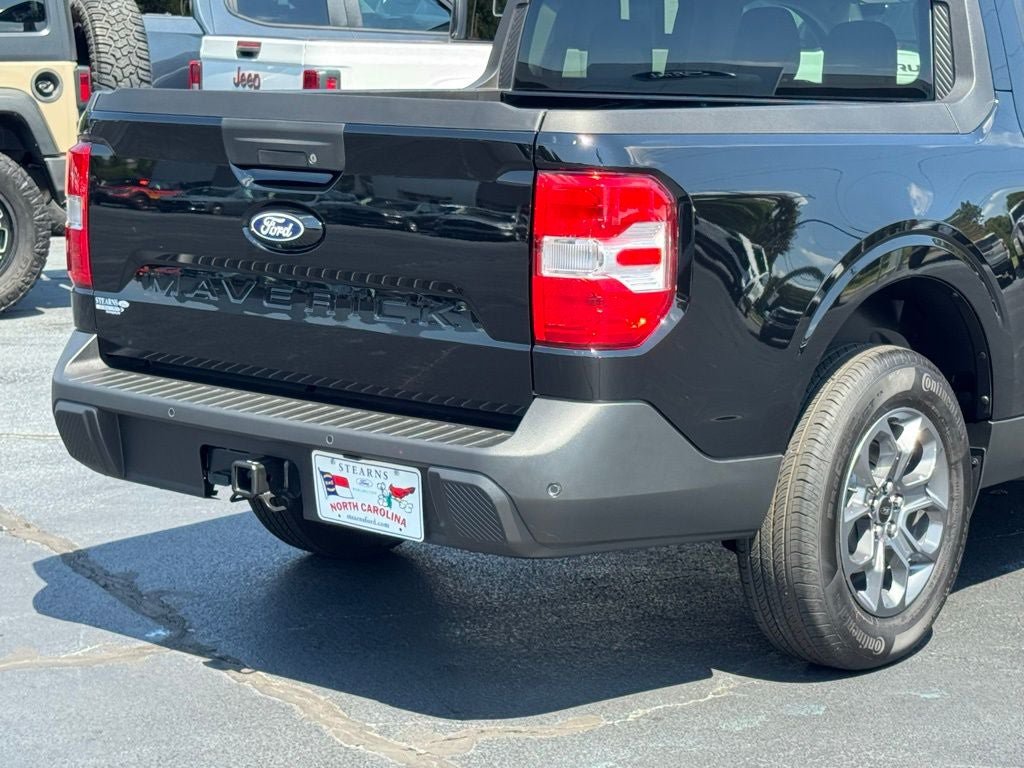 New 2025 Ford Maverick XLT w/ XLT Luxury Package FWD image 39