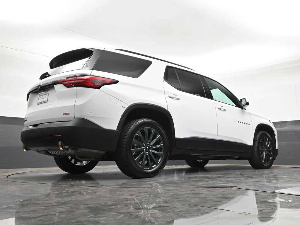 Certified 2023 Chevrolet Traverse RS w/ LPO, Floor Liner Package AWD/4WD image 28