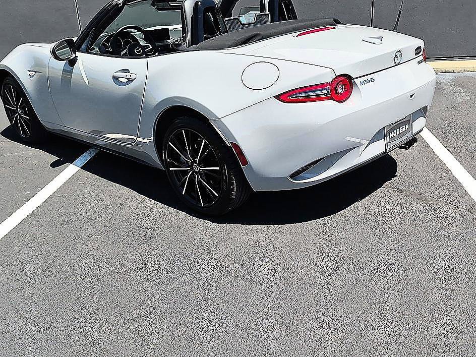 New 2026 MAZDA MX-5 Miata Grand Touring RWD image 38